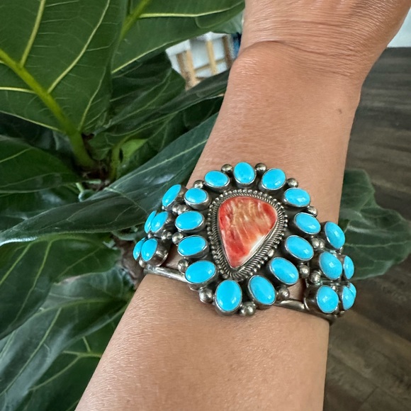 Kathleen sterling navajo Turquoise and Oyster cuff - Picture 2 of 4